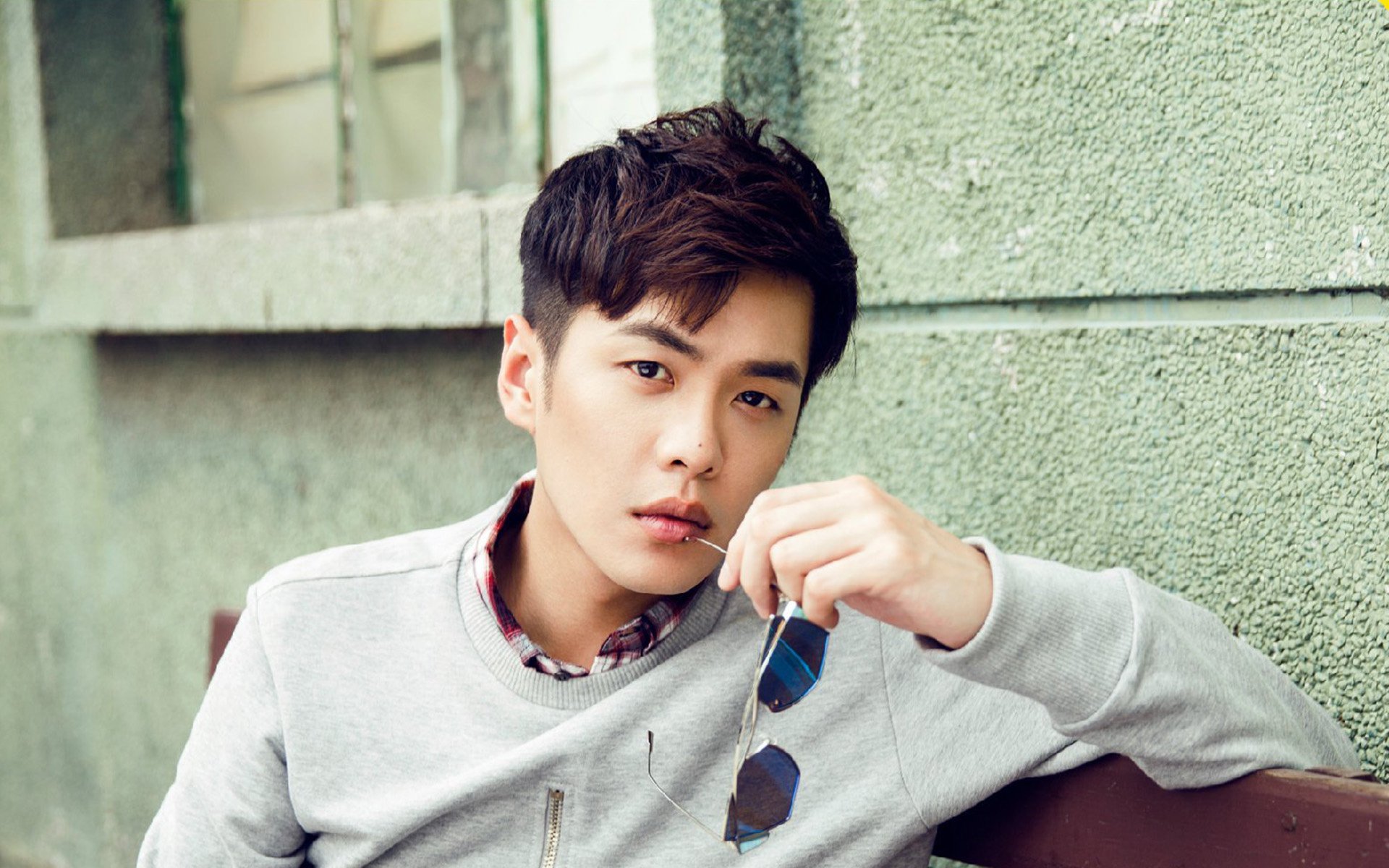 华体会官方网站-红烧普罗旺斯，欧冠赛场双雄对决，红和普罗旺斯什么关系