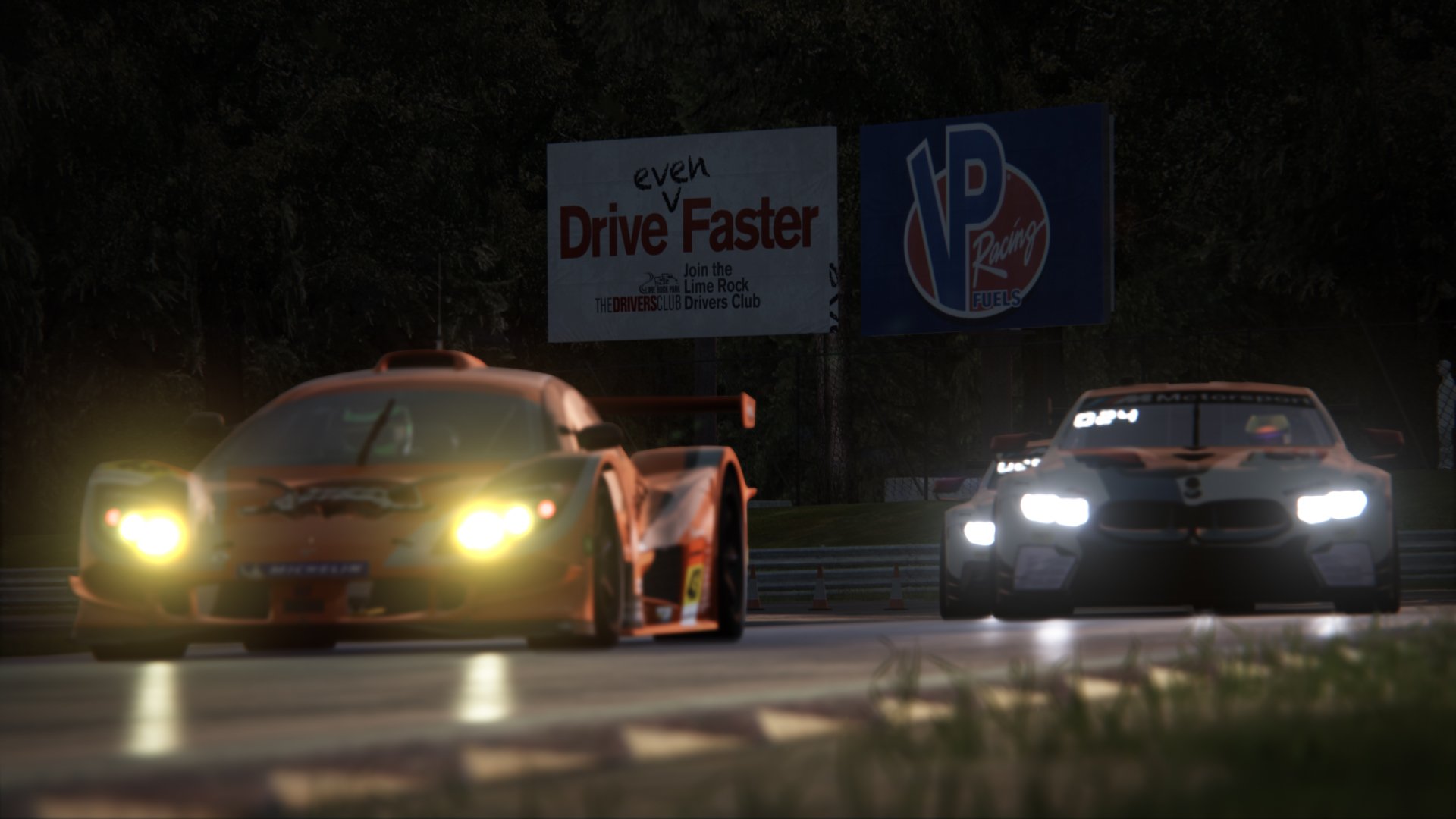 麦基翁与对手激烈角逐展现高水平竞技,麦基翁姐妹